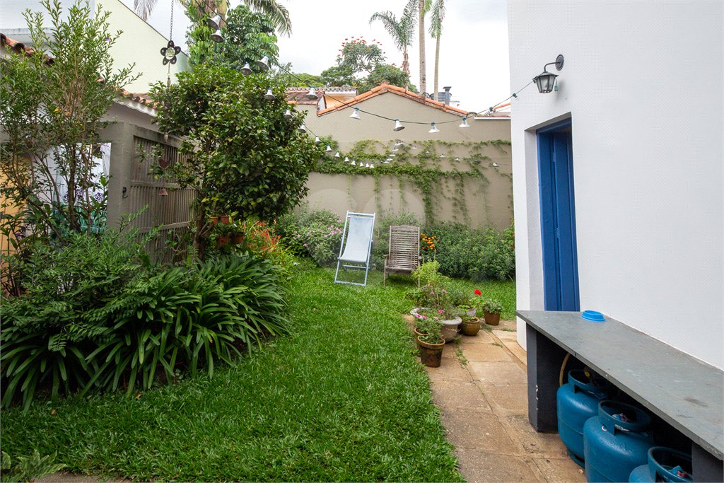 Casa à venda com 3 quartos, sendo 1 suíte, em Alto da Boa Vista, São Paulo, SP