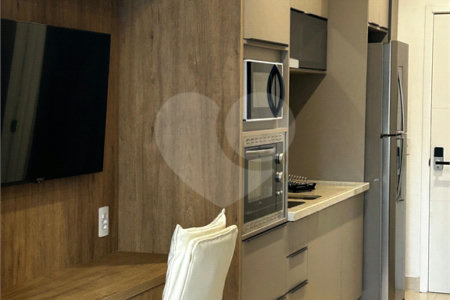 Apartamento à venda com 1 quarto em Jardim das Acácias, São Paulo, SP