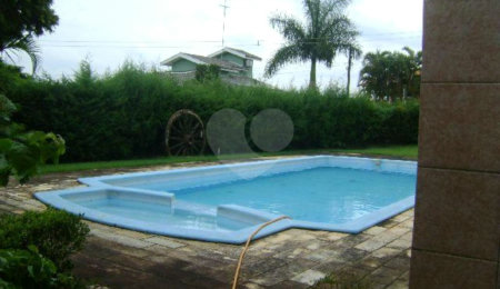 Casa à venda com 3 quartos, sendo 1 suíte,  no condomínio Estância Marambaia, Vinhedo - SP