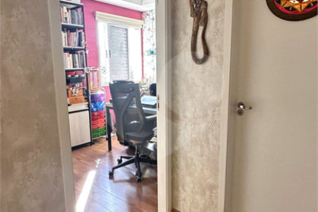 Apartamento à venda com 3 quartos, sendo 1 suíte, em Vila Santa Teresa, Santo André, SP