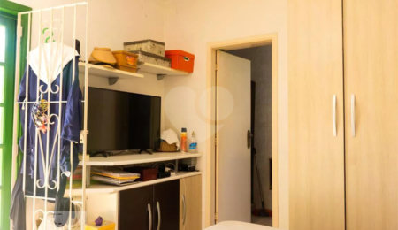 Casa à venda com 3 quartos, sendo 1 suíte,  em Vila Universitária, São Paulo, SP
