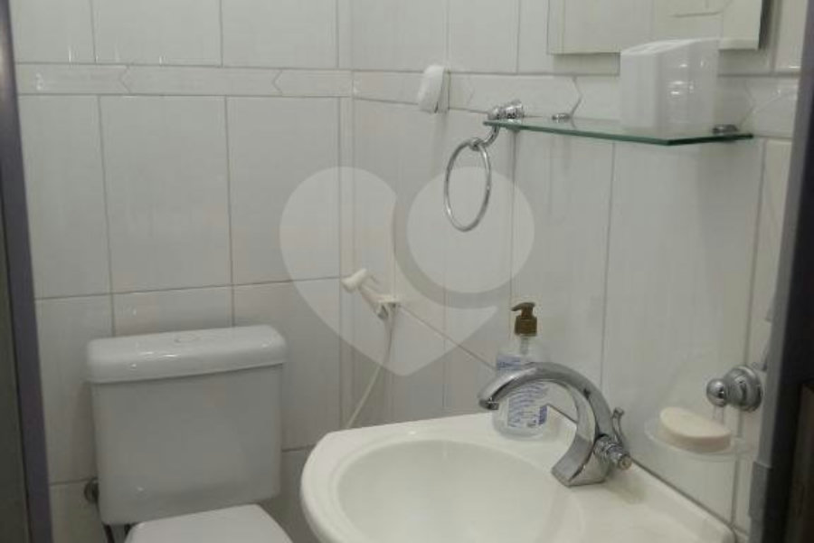 Casa à venda com 3 quartos em Carandiru, São Paulo, SP