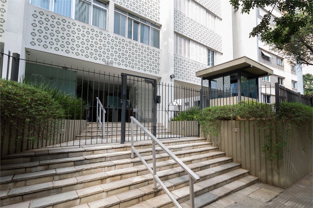 Apartamento à venda com 3 quartos, sendo 1 suíte, em Jardim América, São Paulo, SP