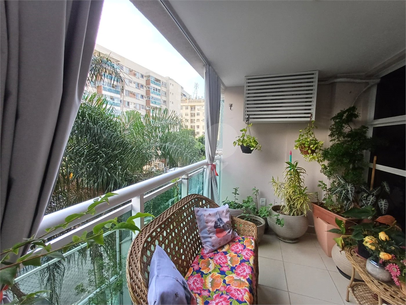 Apartamento à venda com 3 quartos, sendo 1 suíte, em Maracanã, Rio de Janeiro, RJ