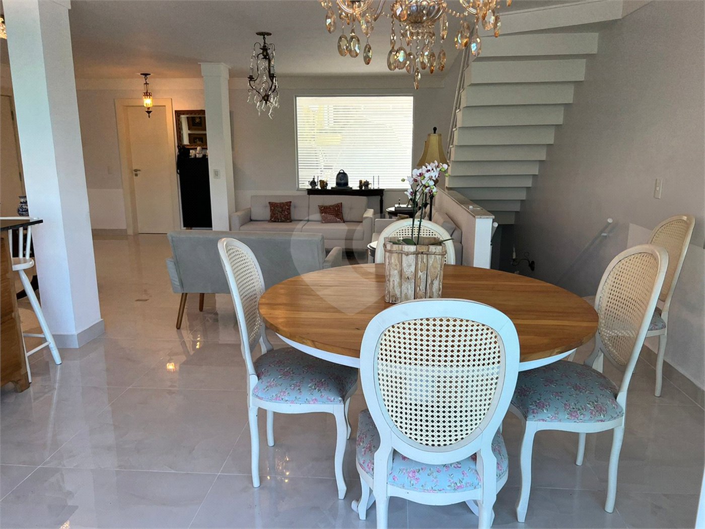 Casa à venda com 4 suítes no condomínio Bellagio, São Paulo - SP