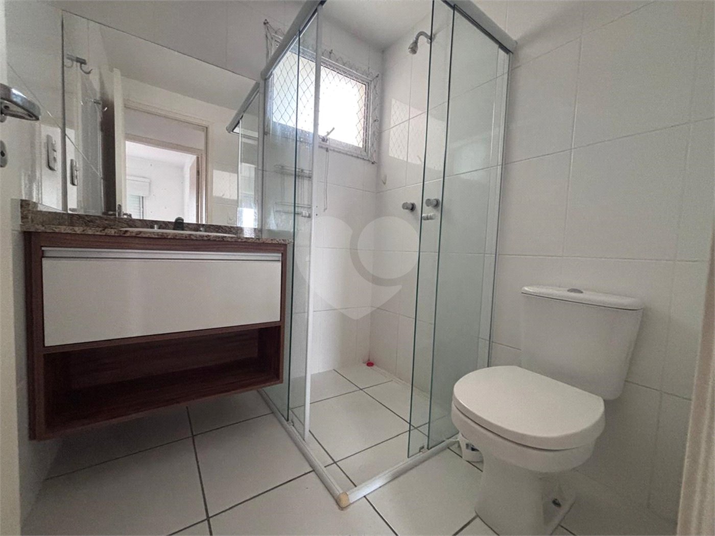 Apartamento à venda com 3 quartos, sendo 1 suíte,  em Parque Três Meninos, Sorocaba, SP