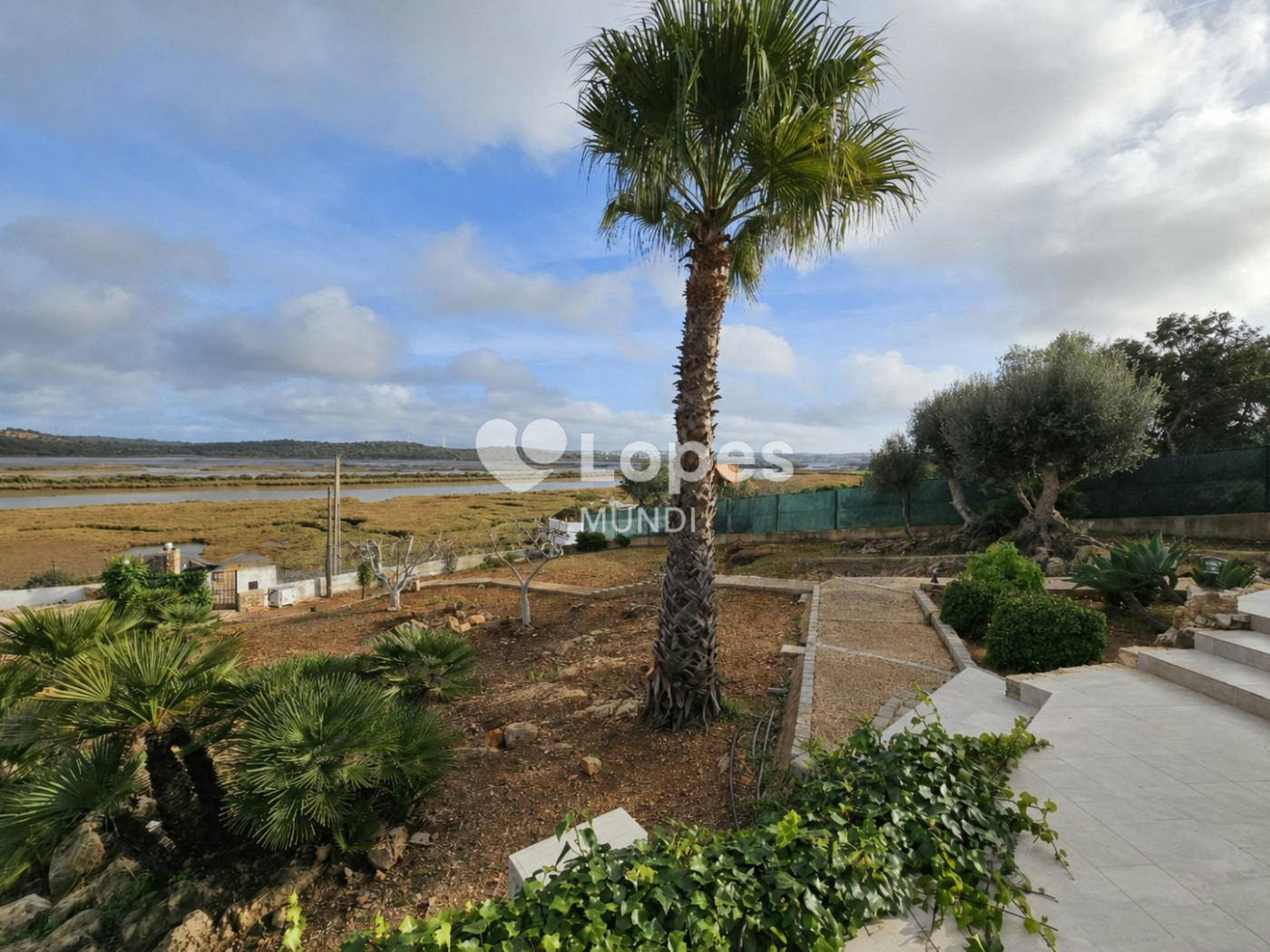 Casa com 3 quartos à venda no Algarve, Portugal – Piscina e terreno de 12.000 m²