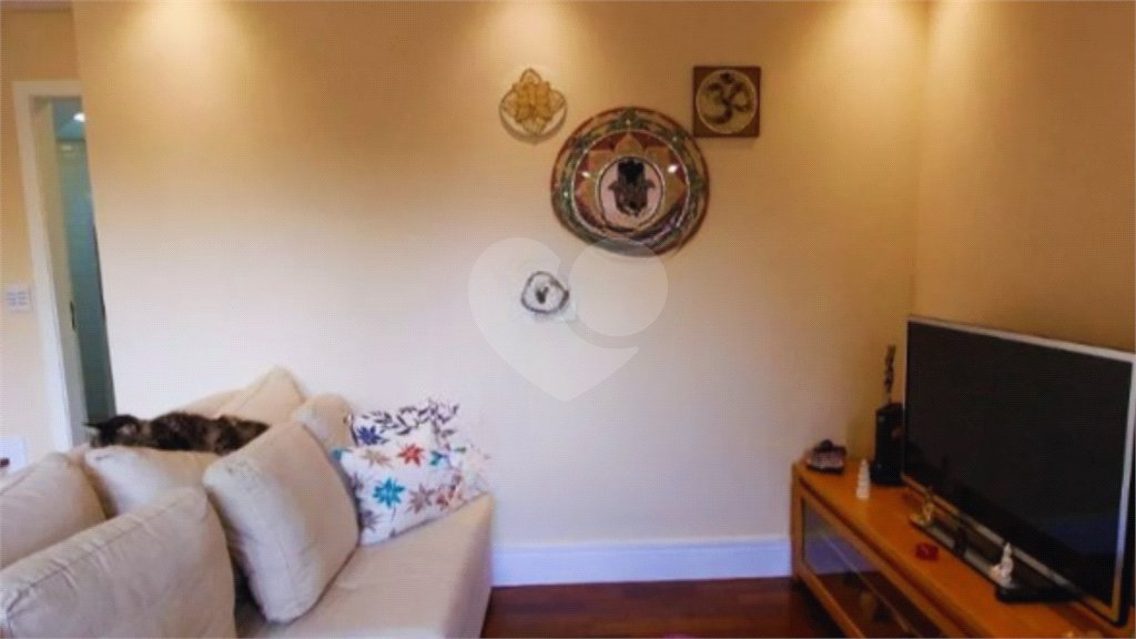 Apartamento à venda com 2 suítes em Jardim Londrina, São Paulo, SP