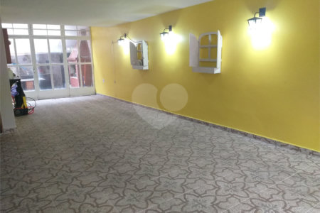 Sobrado à venda com 3 quartos, sendo 1 suíte, em Vila Galvão, Guarulhos, SP
