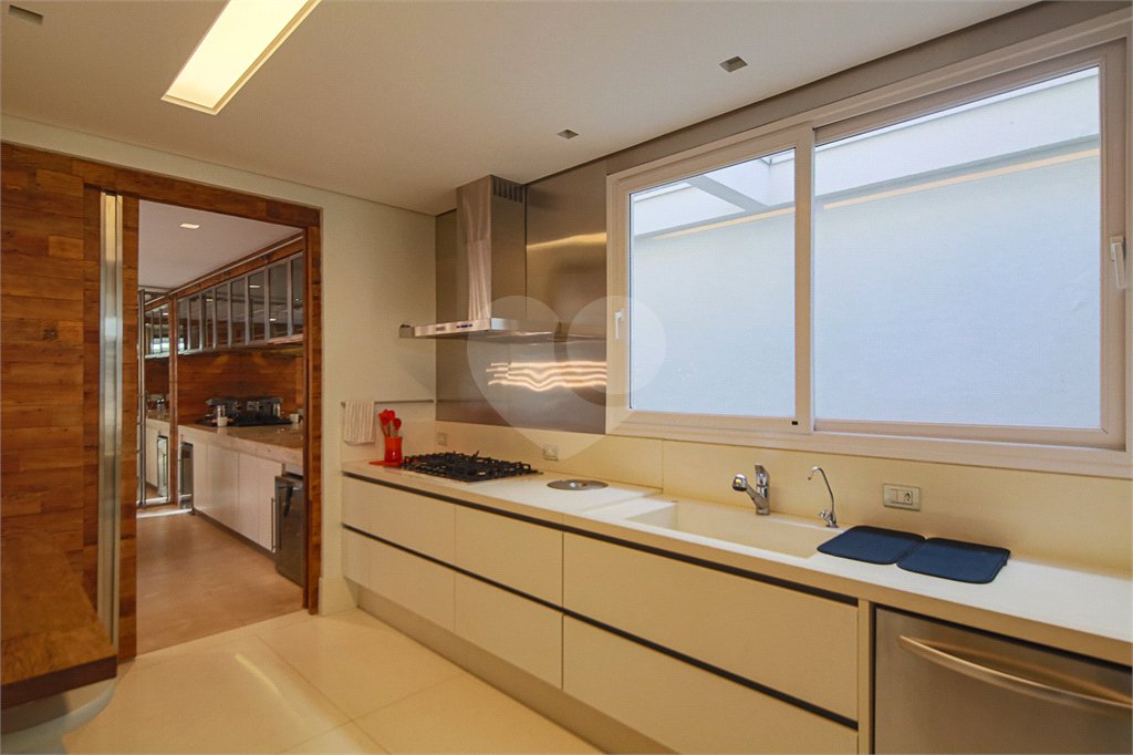 Casa à venda com 4 suítes no condomínio Prime Bauhaus, São Paulo - SP