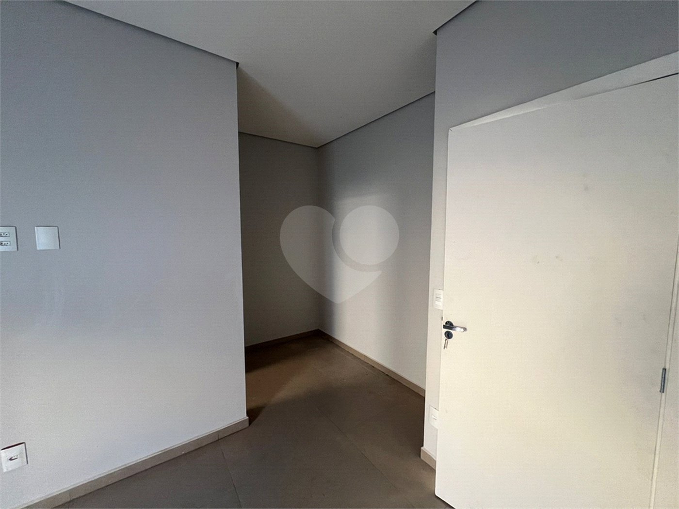Casa à venda com 3 suítes no condomínio Horto Florestal Villagio, Sorocaba - SP