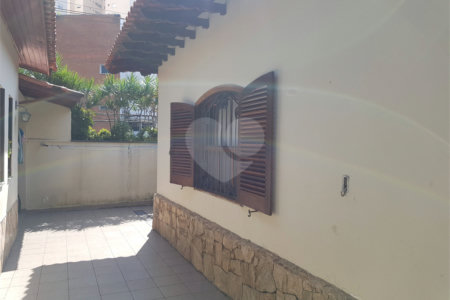 Casa à venda com 3 quartos, sendo 2 suítes, em Jardim Campo Grande, São Paulo, SP