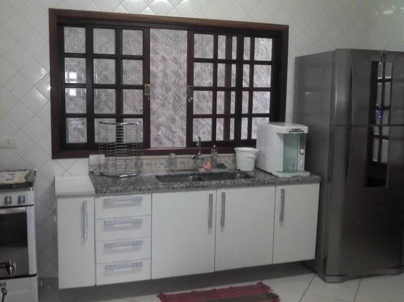 Sobrado à venda com 3 quartos, sendo 1 suíte, em Fazenda Morumbi, São Paulo, SP