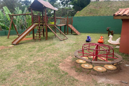 Casa à venda com 3 quartos no condomínio Jd Rebelato, Cotia - SP