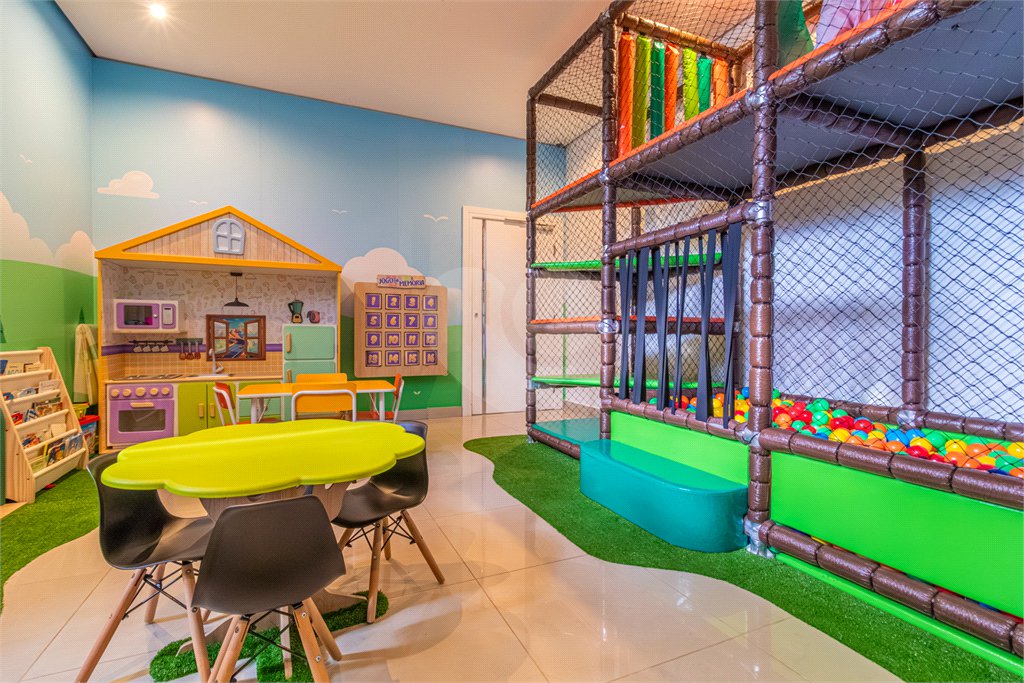 Apartamento à venda com 4 suítes em Jardim Marajoara, São Paulo, SP