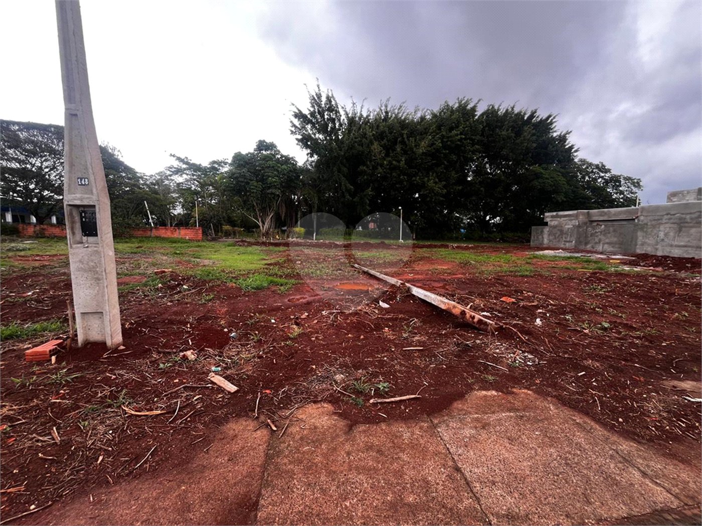 Terreno à venda com 3 quartos, sendo 1 suíte, em Vila Carolina, Itapetininga, SP
