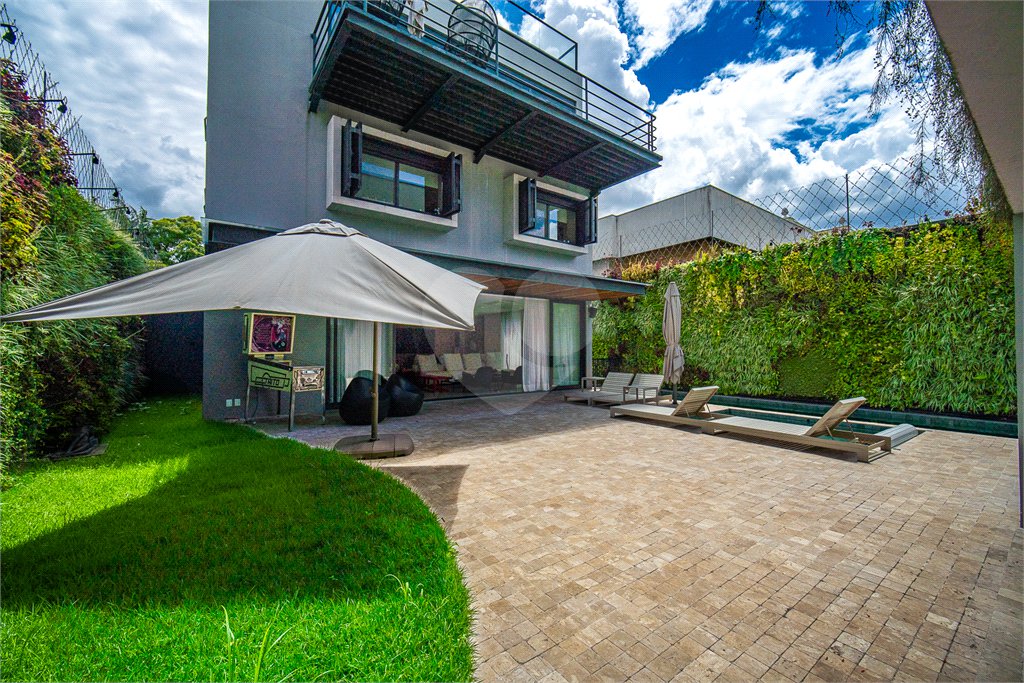 Casa à venda com 7 suítes em Jardim Paulista, São Paulo, SP