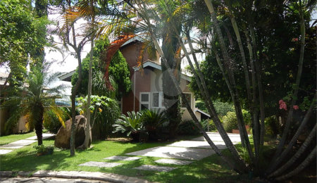 Casa à venda com 3 quartos, sendo 1 suíte,  no condomínio Alpes de Vinhedo, Vinhedo - SP