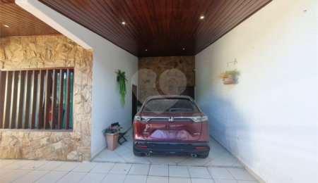 Casa à venda com 4 quartos, sendo 1 suíte,  em Jardim São Carlos, Sorocaba, SP