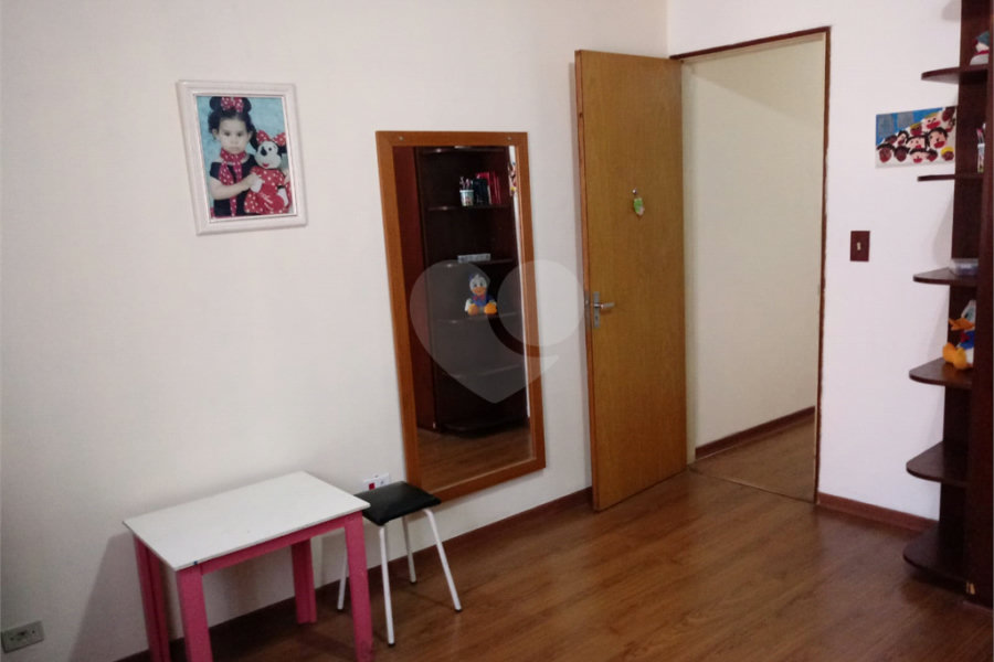 Sobrado à venda com 3 quartos no Brasilândia, São Paulo, SP