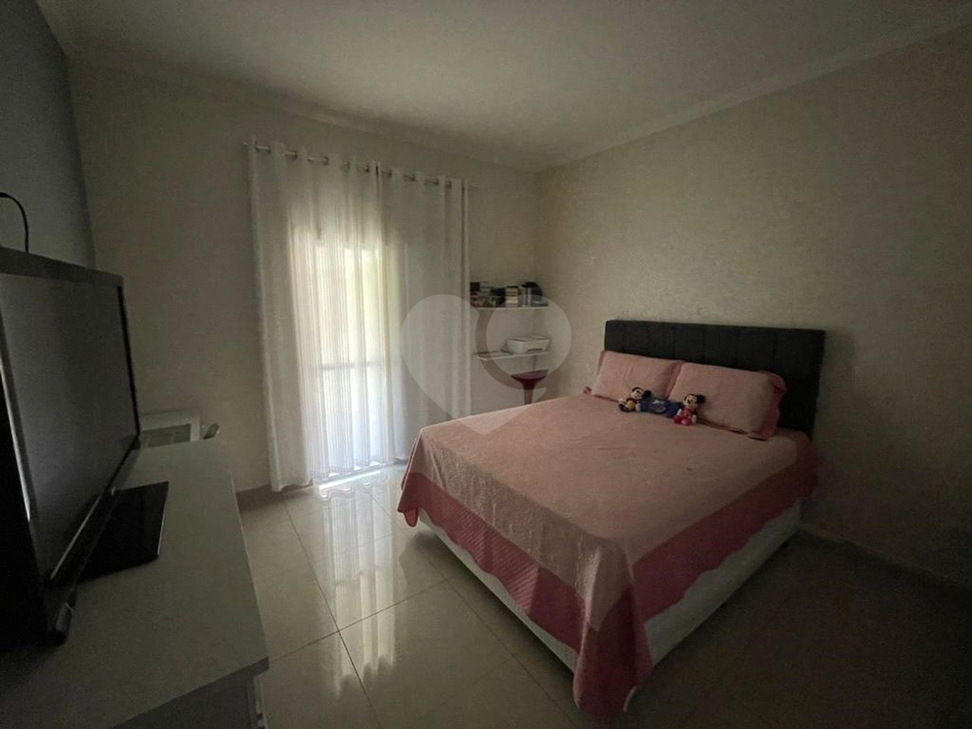 Casa à venda com 8 quartos, sendo 2 suítes,  em Jardim Estância Brasil, Atibaia, SP