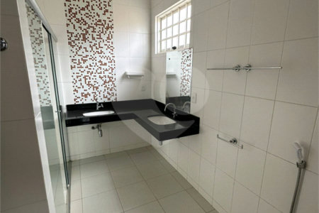 Casa à venda com 3 quartos, sendo 1 suíte, em Jardim Santa Marta, Cuiabá, MT