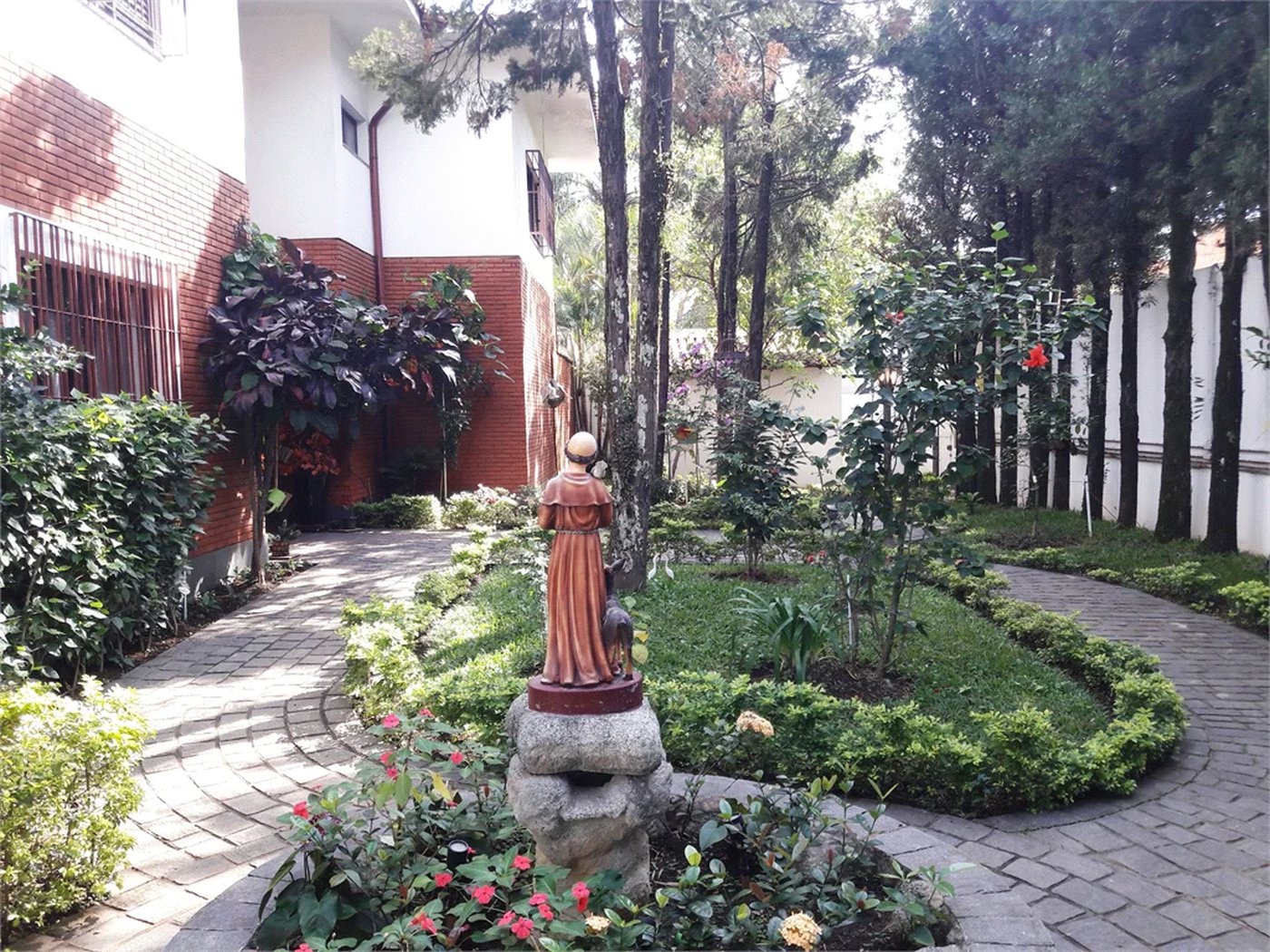 Casa à venda com 5 quartos, sendo 3 suítes, em Butantã, São Paulo, SP