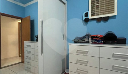 Sobrado à venda com 3 quartos, sendo 1 suíte,  em Jardim Regina, Indaiatuba, SP