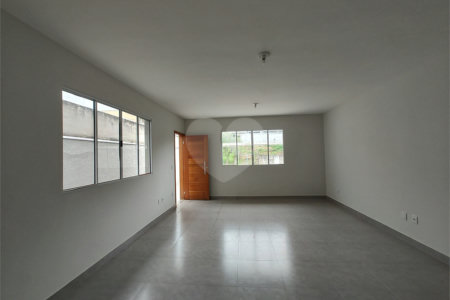 Casa Térrea à venda com 3 suítes em Jardim do Lago, Atibaia, SP