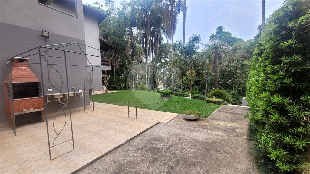 Casa à venda com 5 suítes no condomínio Associação Reserva das Hortênsias, Mairiporã - SP