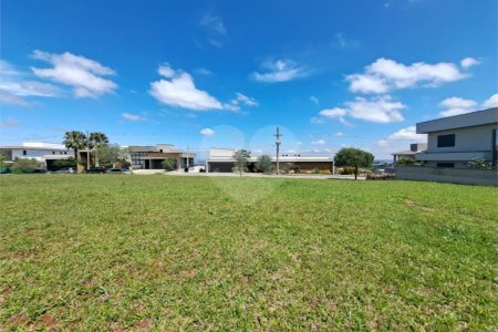 Lote de 800 m² no Campo de Toscana | Vinhedo