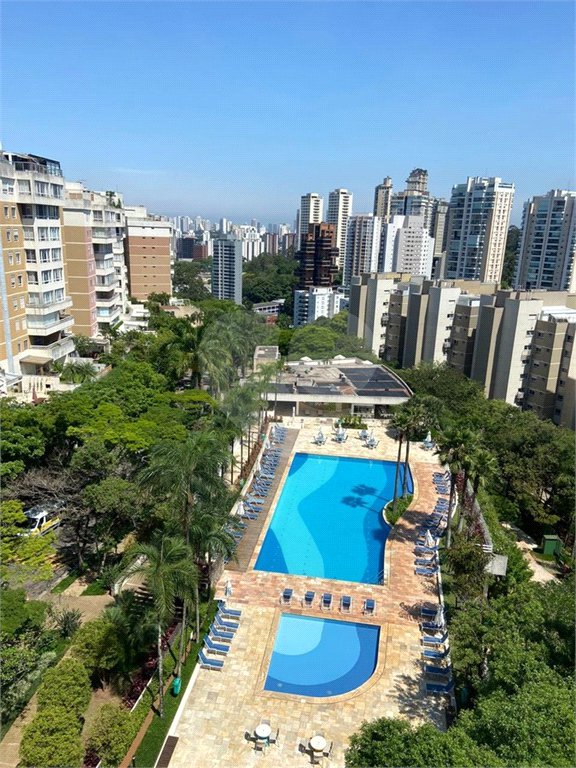 Cobertura para alugar com 3 suítes em Paraíso do Morumbi, São Paulo, SP