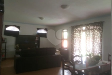 Chácara à venda com 3 quartos, sendo 1 suíte, em Colinas de Indaiatuba, Indaiatuba, SP