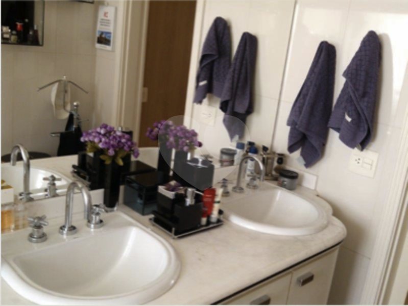 Apartamento à venda com 4 suítes em Vila Maria Alta, São Paulo, SP