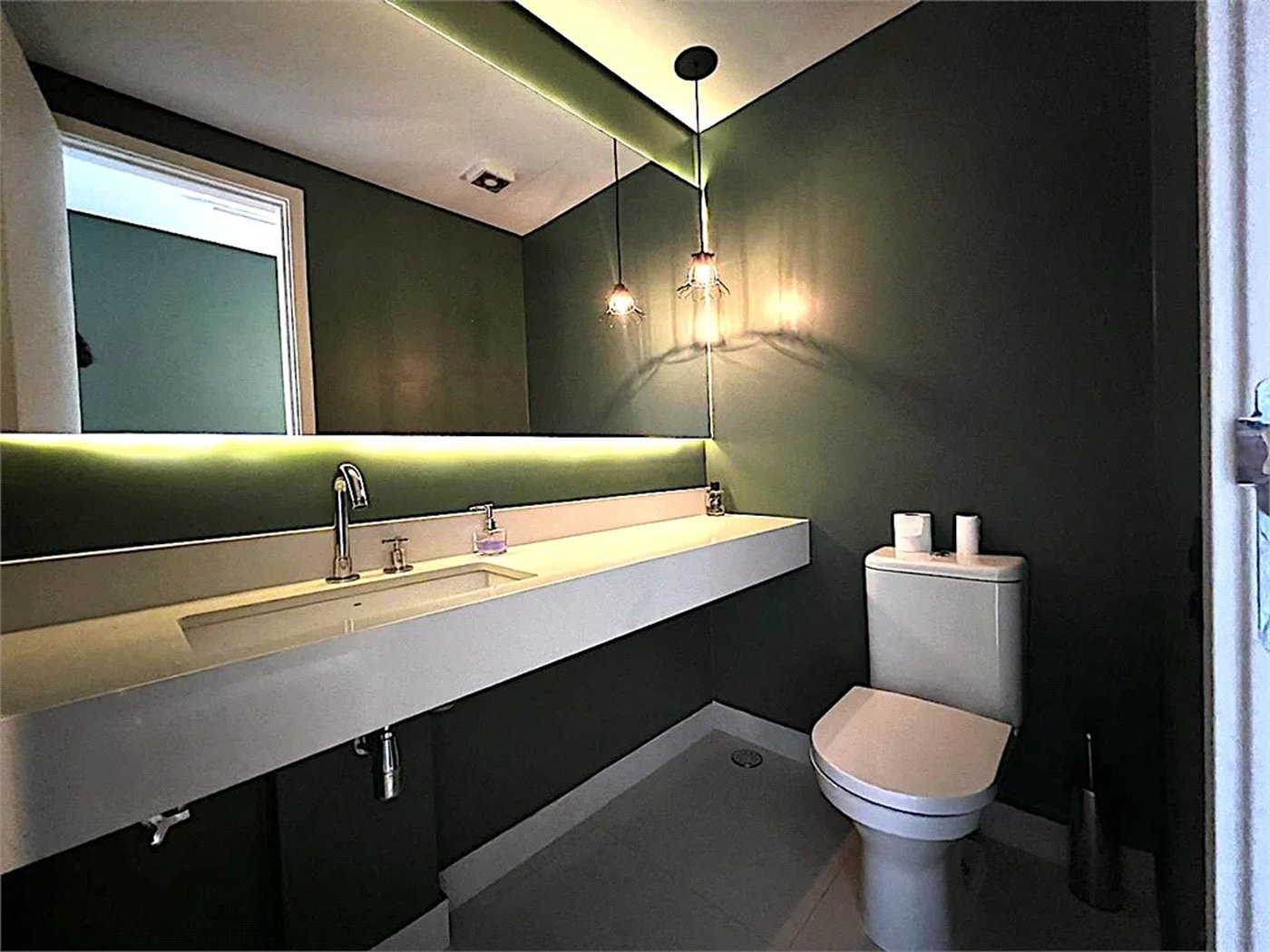 Apartamento à venda com 3 suítes em Jardim das Bandeiras, São Paulo, SP
