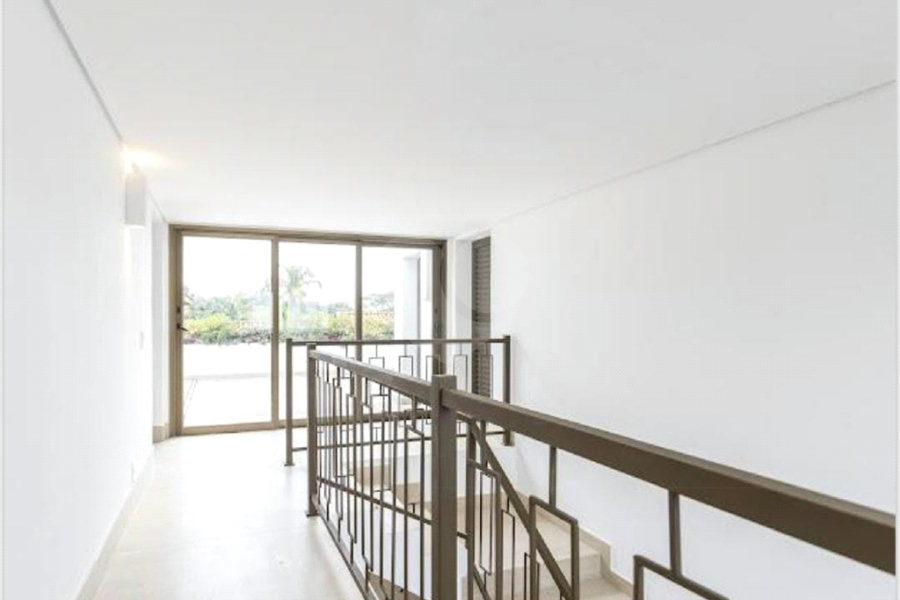 Casa à venda com 3 quartos, sendo 2 suítes, no condomínio Residencial Erika, São Paulo - SP