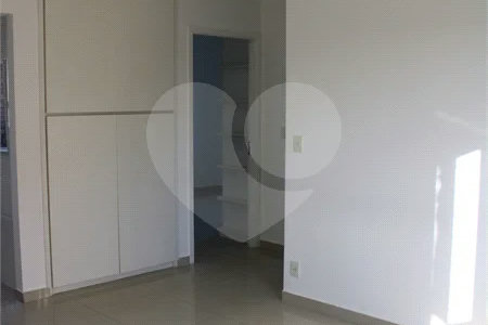 Apartamento à venda com 2 quartos, sendo 1 suíte, no Centro, Vinhedo, SP