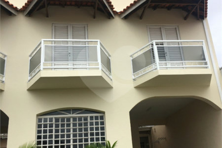 Sobrado à venda com 4 quartos, sendo 1 suíte, em Vila Rubens, Indaiatuba, SP