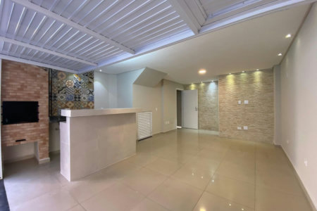 Casa com 2 dormitórios à venda, 106 m² por R$ 580.000,00 - Marapé - Santos/SP