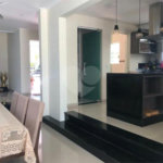 Casa à venda com 4 quartos, sendo 2 suítes, no condomínio Terras de São Francisco, Vinhedo - SP