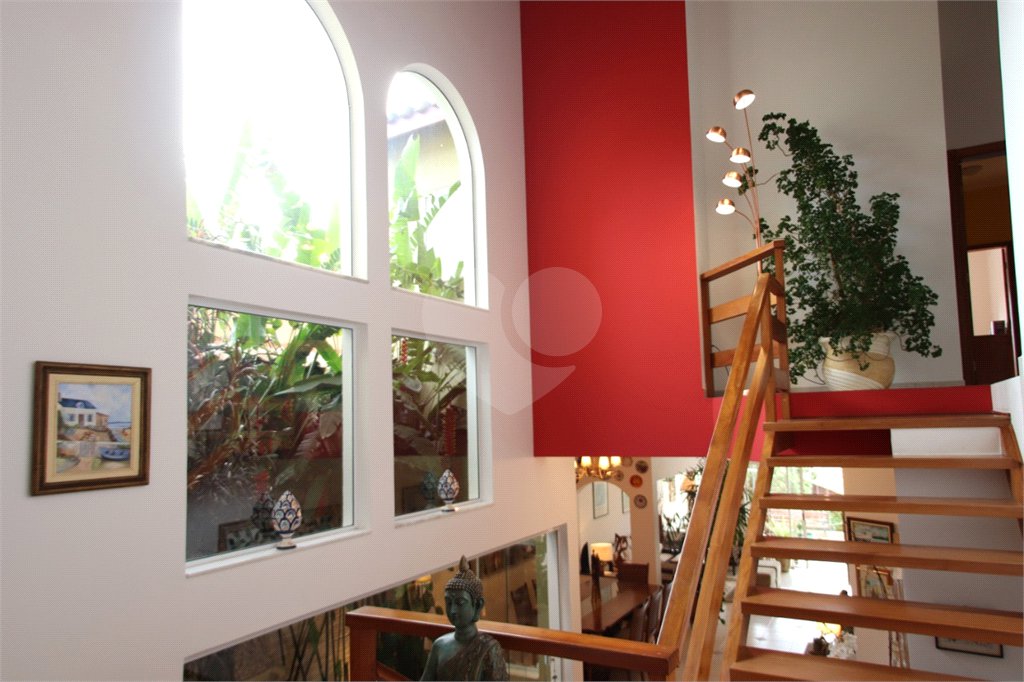 Casa à venda ou para alugar com 3 suítes em Vila Petrópolis, Atibaia, SP