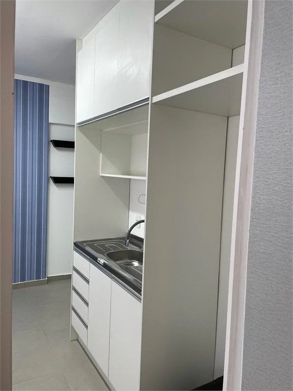 Sala à venda ou para alugar com 1 quarto em Cerqueira César, São Paulo, SP