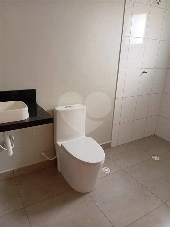 Sobrado à venda com 3 quartos, sendo 2 suítes,  em Vila Homero Thon, Santo André, SP