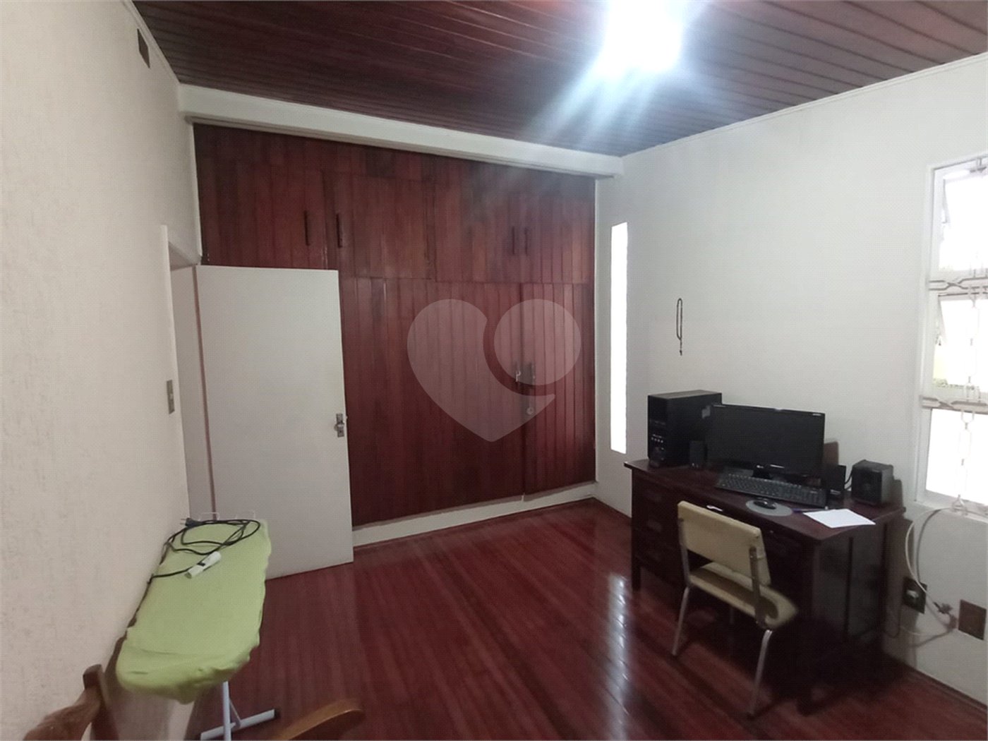 Casa à venda com 4 quartos, sendo 3 suítes,  no Centro, Itapetininga, SP