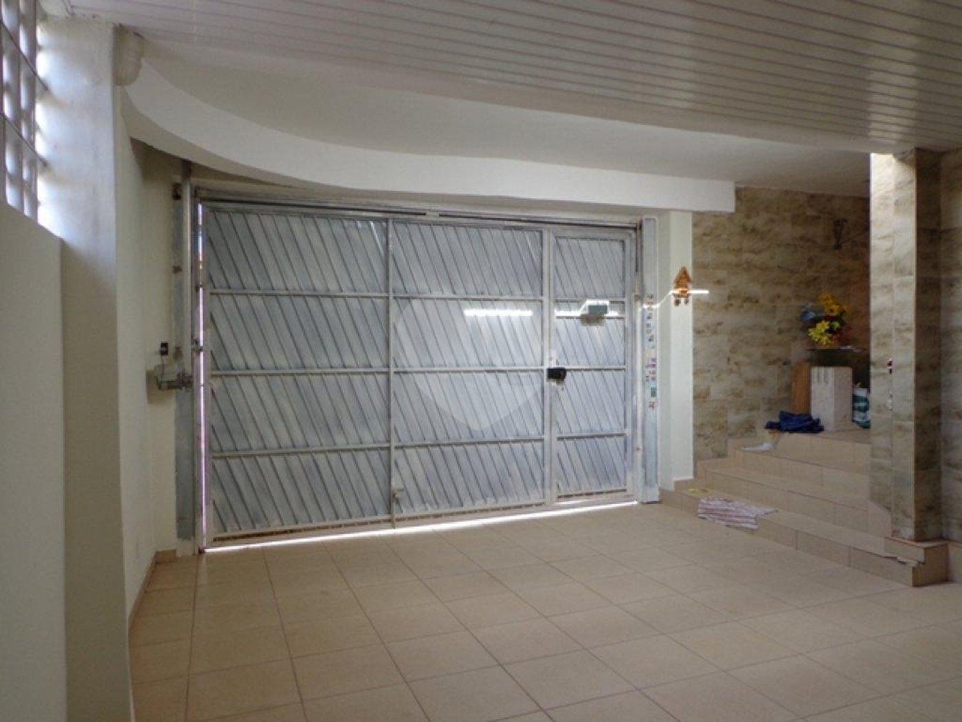 Sobrado à venda com 3 quartos, sendo 1 suíte, em Vila Nova Cachoeirinha, São Paulo, SP