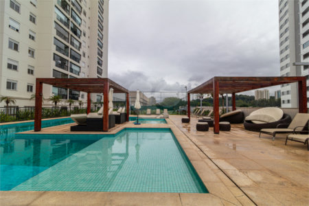 Apartamento à venda com 2 quartos, sendo 1 suíte,  em Santo Amaro, São Paulo, SP