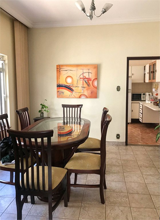 Casa à venda com 4 quartos, sendo 1 suíte,  em Vila Olímpia, São Paulo, SP