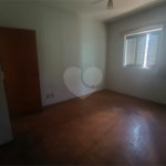 Casa à venda com 3 quartos, sendo 1 suíte, em Vila Santana, Araraquara, SP