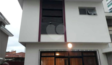 Sobrado à venda com 3 quartos, sendo 1 suíte, em Santo Amaro, São Paulo, SP