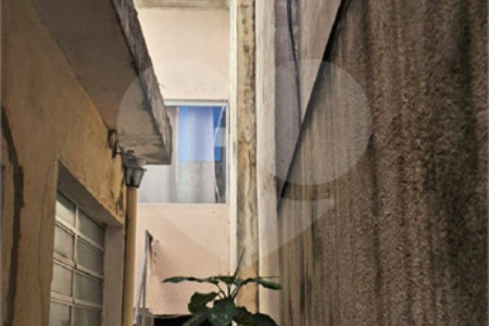 Sobrado à venda com 5 quartos, sendo 1 suíte, em Vila Gustavo, São Paulo, SP